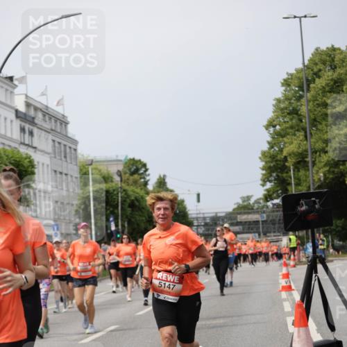 15.06.2025 - REWE Women's Run Jannik Wohlers http://msf.ph/oto/7959829 15.06.2025 09:45:08 Laufen 5595, 5147 meine-sportfotos.de