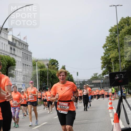 15.06.2025 - REWE Women's Run Jannik Wohlers http://msf.ph/oto/7959838 15.06.2025 09:45:09 Laufen 5268, 5595, 5147 meine-sportfotos.de