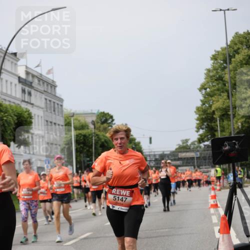 15.06.2025 - REWE Women's Run Jannik Wohlers http://msf.ph/oto/7959844 15.06.2025 09:45:09 Laufen 5147 meine-sportfotos.de