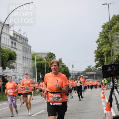 15.06.2025 - REWE Women's Run Jannik Wohlers http://msf.ph/oto/7959854 15.06.2025 09:45:09 Laufen 5695, 5147 meine-sportfotos.de