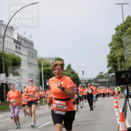 15.06.2025 - REWE Women's Run Jannik Wohlers http://msf.ph/oto/7959861 15.06.2025 09:45:09 Laufen 5147 meine-sportfotos.de
