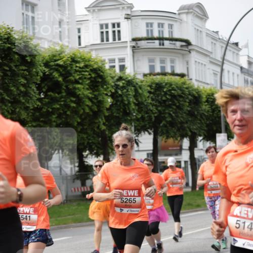15.06.2025 - REWE Women's Run Jannik Wohlers http://msf.ph/oto/7959863 15.06.2025 09:45:10 Laufen 541, 5265, 026, 5135, 5268, 514 meine-sportfotos.de