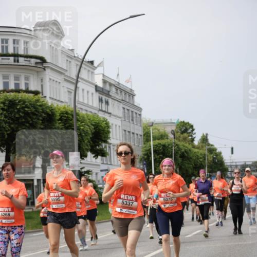 15.06.2025 - REWE Women's Run Jannik Wohlers http://msf.ph/oto/7959896 15.06.2025 09:45:11 Laufen 5337, 5618, 5075, 5468, 5595, 5268 meine-sportfotos.de