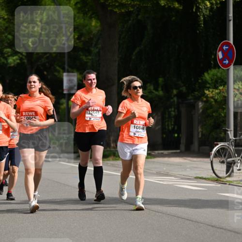 15.06.2025 - REWE Women's Run Dr. Thomas Lammeyer http://msf.ph/oto/7959910 15.06.2025 09:49:18 Laufen 0045, 10542, 10844, 4 meine-sportfotos.de