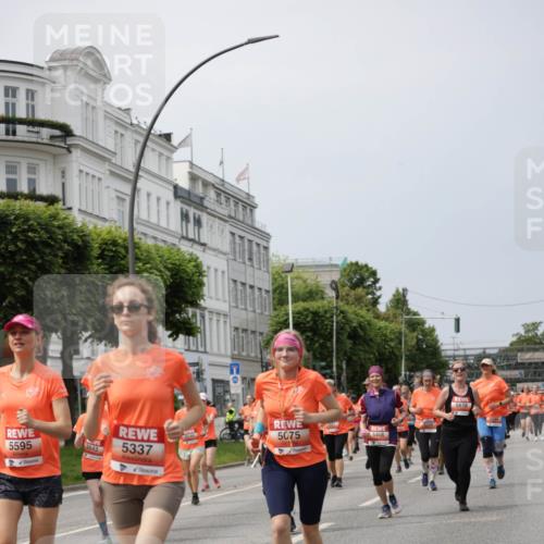 15.06.2025 - REWE Women's Run Jannik Wohlers http://msf.ph/oto/7959918 15.06.2025 09:45:11 Laufen 5075, 5468, 5595, 5643, 5337, 5618 meine-sportfotos.de