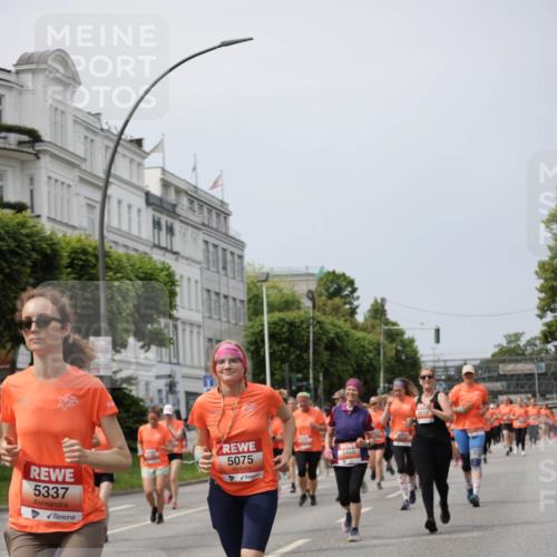 15.06.2025 - REWE Women's Run Jannik Wohlers http://msf.ph/oto/7959935 15.06.2025 09:45:12 Laufen 5468, 5337, 5075, 5618 meine-sportfotos.de