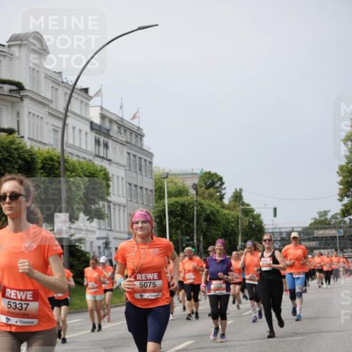 15.06.2025 - REWE Women's Run Jannik Wohlers http://msf.ph/oto/7959939 15.06.2025 09:45:12 Laufen 5337, 5075, 5468, 561 meine-sportfotos.de