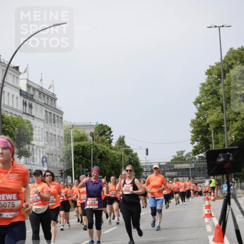 15.06.2025 - REWE Women's Run Jannik Wohlers http://msf.ph/oto/7959977 15.06.2025 09:45:13 Laufen 5075, 5376, 548, 5468, 5610 meine-sportfotos.de