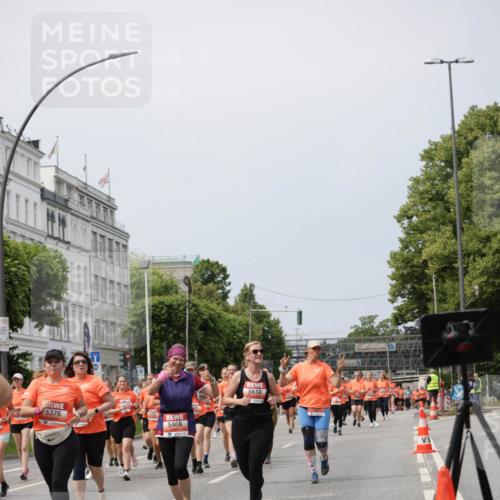 15.06.2025 - REWE Women's Run Jannik Wohlers http://msf.ph/oto/7960001 15.06.2025 09:45:13 Laufen 5376, 5468, 5618 meine-sportfotos.de