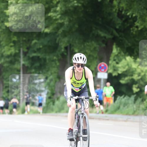 15.06.2025 - 7 Türme Triathlon Yannick Fuchs http://msf.ph/oto/7960003 15.06.2025 13:48:19 Radfahren 403, 934, 958, 1176, 1195 meine-sportfotos.de
