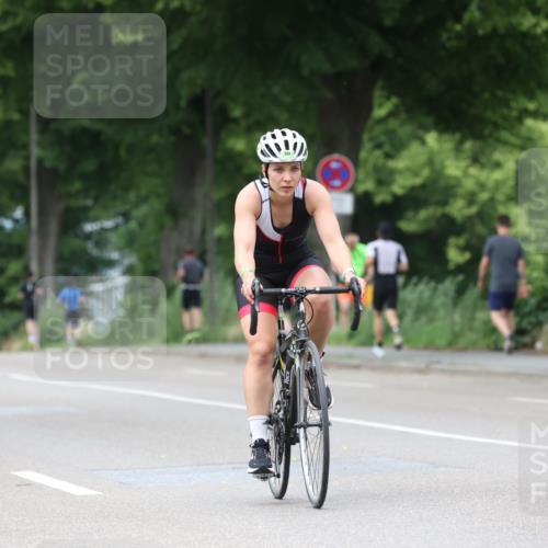 15.06.2025 - 7 Türme Triathlon Yannick Fuchs http://msf.ph/oto/7960042 15.06.2025 13:48:22 Radfahren 403, 934, 1195 meine-sportfotos.de