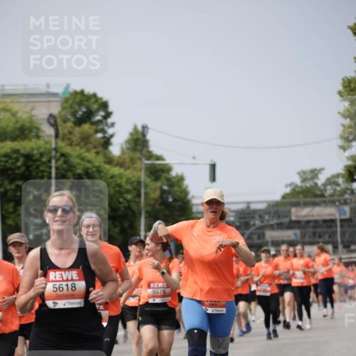 15.06.2025 - REWE Women's Run Jannik Wohlers http://msf.ph/oto/7960046 15.06.2025 09:45:14 Laufen 5618, 5076 meine-sportfotos.de