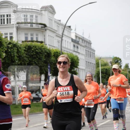 15.06.2025 - REWE Women's Run Jannik Wohlers http://msf.ph/oto/7960100 15.06.2025 09:45:17 Laufen 5618, 5530, 285 meine-sportfotos.de