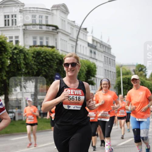 15.06.2025 - REWE Women's Run Jannik Wohlers http://msf.ph/oto/7960109 15.06.2025 09:45:17 Laufen 5618, 5530 meine-sportfotos.de