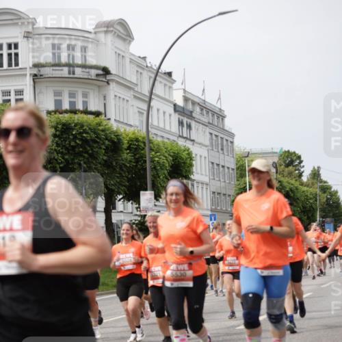 15.06.2025 - REWE Women's Run Jannik Wohlers http://msf.ph/oto/7960115 15.06.2025 09:45:17 Laufen 19, 5028, 5622, 5321, 5530 meine-sportfotos.de