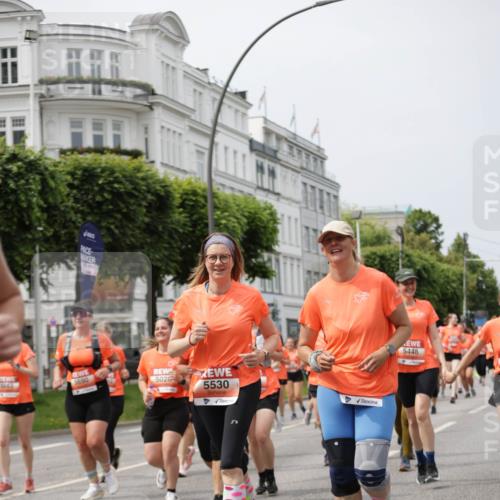 15.06.2025 - REWE Women's Run Jannik Wohlers http://msf.ph/oto/7960123 15.06.2025 09:45:17 Laufen 5530, 5448 meine-sportfotos.de