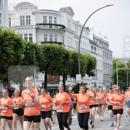 15.06.2025 - REWE Women's Run Jannik Wohlers http://msf.ph/oto/7960200 15.06.2025 09:45:24 Laufen 5552, 5098, 5556, 557, 5479, 097, 5477, 5339, 5590, 5340, 5288 meine-sportfotos.de