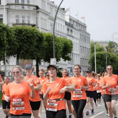 15.06.2025 - REWE Women's Run Jannik Wohlers http://msf.ph/oto/7960259 15.06.2025 09:45:27 Laufen 5590, 5181, 5570, 5666 meine-sportfotos.de