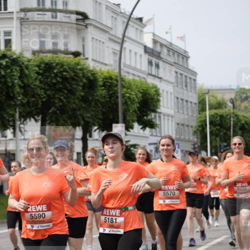 15.06.2025 - REWE Women's Run Jannik Wohlers http://msf.ph/oto/7960260 15.06.2025 09:45:27 Laufen 5590, 5181, 5570, 5666 meine-sportfotos.de