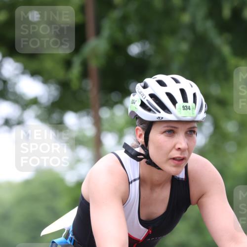 15.06.2025 - 7 Türme Triathlon Yannick Fuchs http://msf.ph/oto/7960277 15.06.2025 13:48:23 Radfahren 403, 934, 1195 meine-sportfotos.de