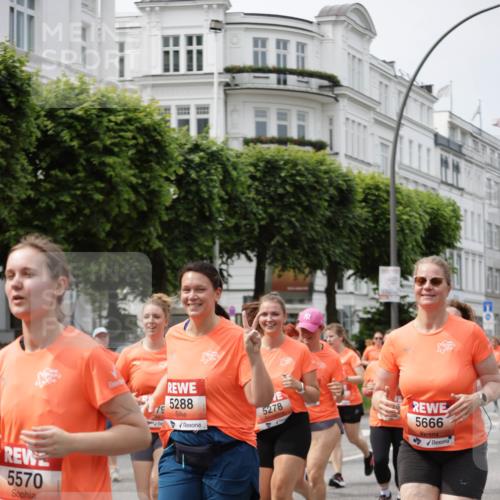 15.06.2025 - REWE Women's Run Jannik Wohlers http://msf.ph/oto/7960319 15.06.2025 09:45:29 Laufen 5570, 79, 5288, 5278, 5666 meine-sportfotos.de