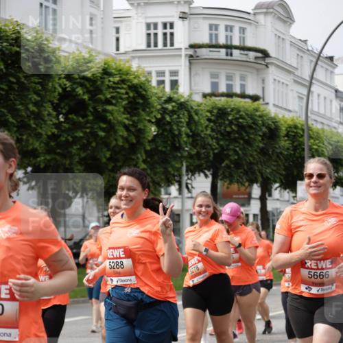 15.06.2025 - REWE Women's Run Jannik Wohlers http://msf.ph/oto/7960333 15.06.2025 09:45:29 Laufen 5288, 5278, 5666 meine-sportfotos.de