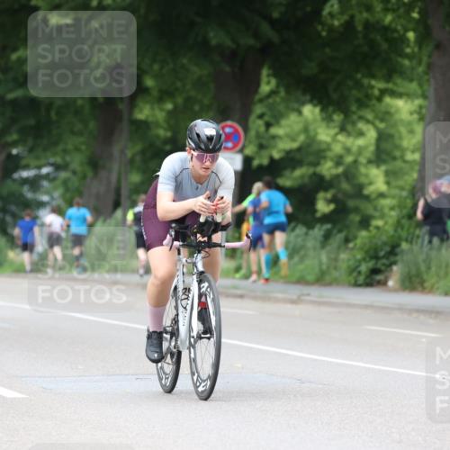 15.06.2025 - 7 Türme Triathlon Yannick Fuchs http://msf.ph/oto/7960391 15.06.2025 13:48:37 Radfahren 368, 810, 811, 854 meine-sportfotos.de