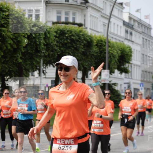 15.06.2025 - REWE Women's Run Jannik Wohlers http://msf.ph/oto/7960426 15.06.2025 09:45:33 Laufen 5255, 5089, 5254, 5441, 5012 meine-sportfotos.de