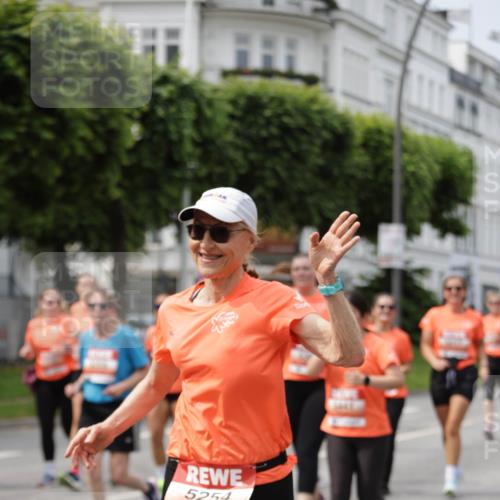 15.06.2025 - REWE Women's Run Jannik Wohlers http://msf.ph/oto/7960441 15.06.2025 09:45:33 Laufen 5254 meine-sportfotos.de