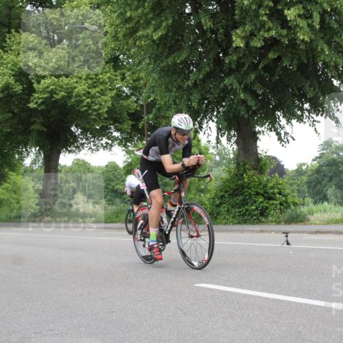 15.06.2025 - 7 Türme Triathlon Yannick Fuchs http://msf.ph/oto/7960443 15.06.2025 11:53:30 Radfahren  meine-sportfotos.de