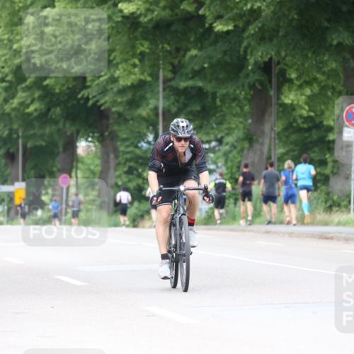 15.06.2025 - 7 Türme Triathlon Yannick Fuchs http://msf.ph/oto/7960457 15.06.2025 13:48:41 Radfahren 368, 810, 811 meine-sportfotos.de
