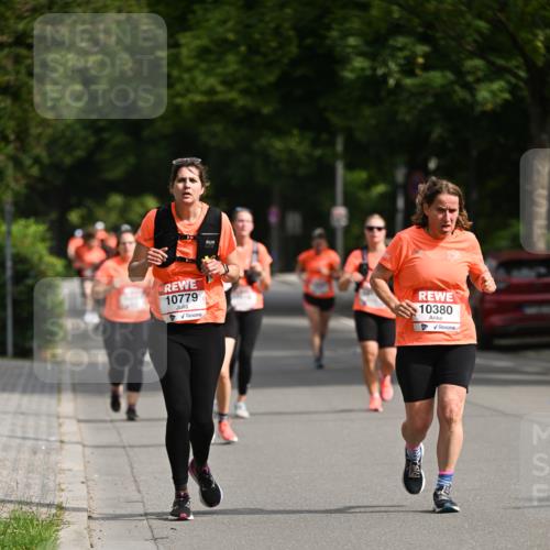 15.06.2025 - REWE Women's Run Dr. Thomas Lammeyer http://msf.ph/oto/7960465 15.06.2025 09:49:50 Laufen 10779, 10380 meine-sportfotos.de