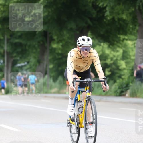 15.06.2025 - 7 Türme Triathlon Yannick Fuchs http://msf.ph/oto/7960501 15.06.2025 13:48:44 Radfahren 368, 810, 1013 meine-sportfotos.de