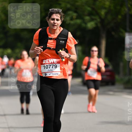 15.06.2025 - REWE Women's Run Dr. Thomas Lammeyer http://msf.ph/oto/7960554 15.06.2025 09:49:54 Laufen 10779 meine-sportfotos.de