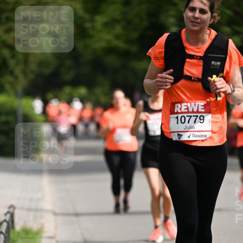 15.06.2025 - REWE Women's Run Dr. Thomas Lammeyer http://msf.ph/oto/7960568 15.06.2025 09:49:54 Laufen 10779 meine-sportfotos.de