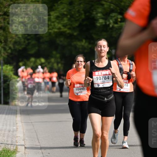 15.06.2025 - REWE Women's Run Dr. Thomas Lammeyer http://msf.ph/oto/7960588 15.06.2025 09:49:55 Laufen 10445, 10784, 618 meine-sportfotos.de