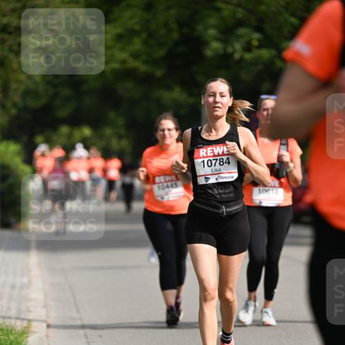 15.06.2025 - REWE Women's Run Dr. Thomas Lammeyer http://msf.ph/oto/7960593 15.06.2025 09:49:55 Laufen 10445, 10784, 10618 meine-sportfotos.de