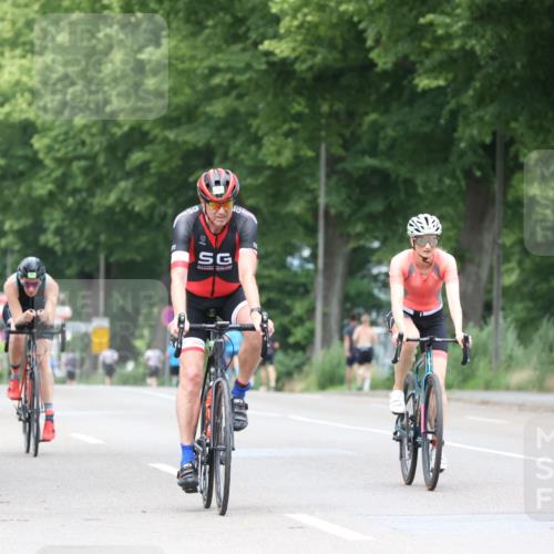 15.06.2025 - 7 Türme Triathlon Yannick Fuchs http://msf.ph/oto/7960628 15.06.2025 13:48:53 Radfahren 212, 428, 796, 806, 1092 meine-sportfotos.de