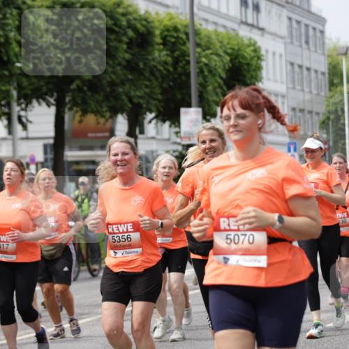 15.06.2025 - REWE Women's Run Jannik Wohlers http://msf.ph/oto/7960690 15.06.2025 09:45:48 Laufen 8, 5482, 5317, 5356, 5070, 30, 5390 meine-sportfotos.de