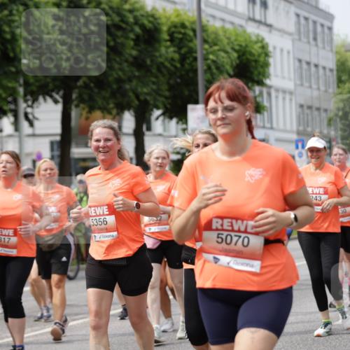 15.06.2025 - REWE Women's Run Jannik Wohlers http://msf.ph/oto/7960695 15.06.2025 09:45:48 Laufen 5482, 5317, 5356, 5632, 5070, 243, 30, 5390 meine-sportfotos.de