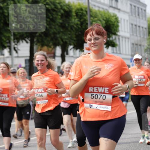 15.06.2025 - REWE Women's Run Jannik Wohlers http://msf.ph/oto/7960702 15.06.2025 09:45:48 Laufen 5482, 5317, 5356, 5070, 5243, 5390 meine-sportfotos.de