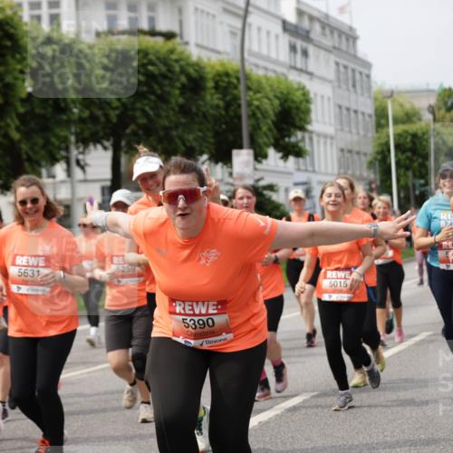 15.06.2025 - REWE Women's Run Jannik Wohlers http://msf.ph/oto/7960743 15.06.2025 09:45:51 Laufen 5632, 5509, 5631, 5259, 5390, 5015, 5033, 5 meine-sportfotos.de