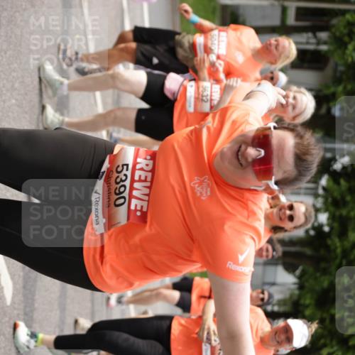 15.06.2025 - REWE Women's Run Jannik Wohlers http://msf.ph/oto/7960770 15.06.2025 09:45:52 Laufen 5040, 5632, 5390 meine-sportfotos.de