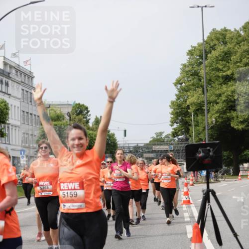 15.06.2025 - REWE Women's Run Jannik Wohlers http://msf.ph/oto/7960810 15.06.2025 09:45:53 Laufen 5355, 5159, 5398, 5049, 5358 meine-sportfotos.de