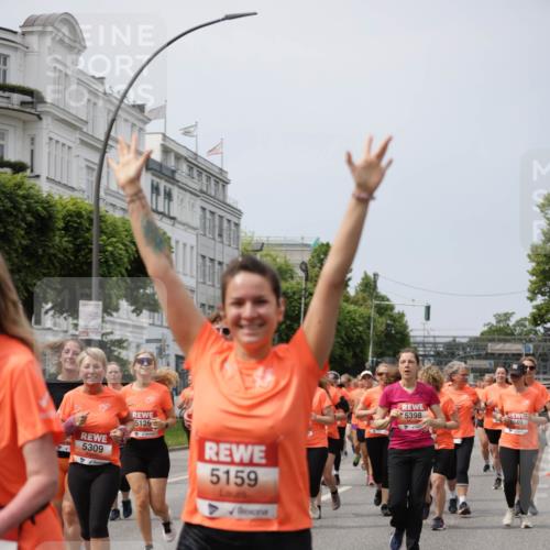 15.06.2025 - REWE Women's Run Jannik Wohlers http://msf.ph/oto/7960854 15.06.2025 09:45:54 Laufen 5309, 5126, 5159, 5398, 5049 meine-sportfotos.de