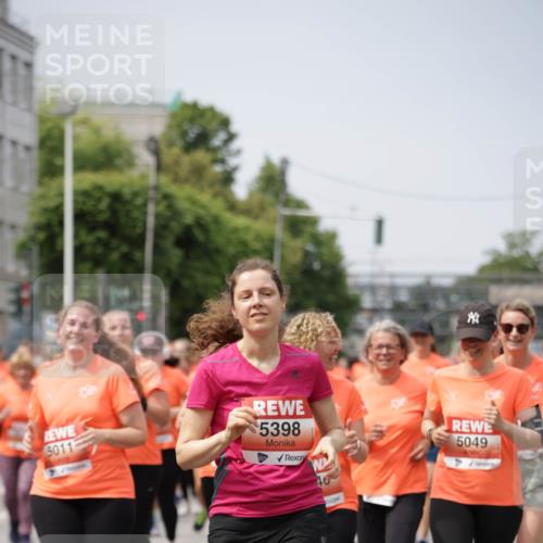 15.06.2025 - REWE Women's Run Jannik Wohlers http://msf.ph/oto/7960879 15.06.2025 09:45:55 Laufen 5011, 5398, 5049 meine-sportfotos.de