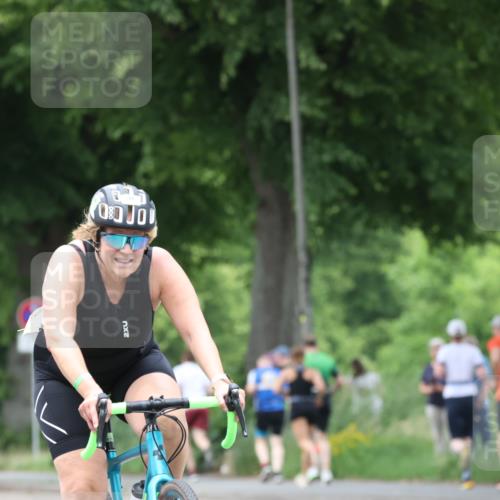 15.06.2025 - 7 Türme Triathlon Yannick Fuchs http://msf.ph/oto/7960972 15.06.2025 13:49:11 Radfahren 304, 307, 706, 720, 756 meine-sportfotos.de