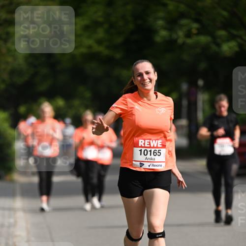 15.06.2025 - REWE Women's Run Dr. Thomas Lammeyer http://msf.ph/oto/7961007 15.06.2025 09:50:13 Laufen 10165 meine-sportfotos.de
