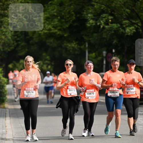 15.06.2025 - REWE Women's Run Dr. Thomas Lammeyer http://msf.ph/oto/7961115 15.06.2025 09:50:16 Laufen 10674, 10472, 10870, 10824, 10294 meine-sportfotos.de