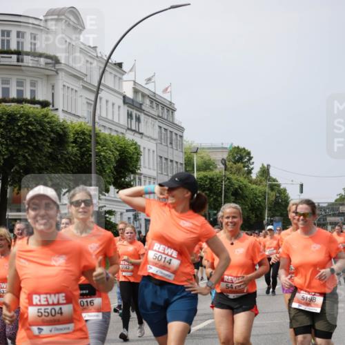 15.06.2025 - REWE Women's Run Jannik Wohlers http://msf.ph/oto/7961117 15.06.2025 09:46:02 Laufen 533, 5504, 016, 5182, 5014, 54, 5198 meine-sportfotos.de